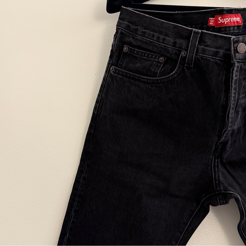 Supreme Men's Black Regular Jeans 34x32